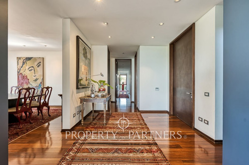 Moderno Penthouse Con Vista Despejada