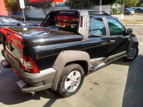 Imagem 3 de 12 de Fiat Strada 1.8 Adventure Cab. Dupla Flex 2p