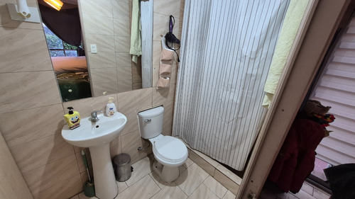 Gran Casa 4 Dorm, 2 Baños, Pasaje Cerrado, 200 M2, El Bosque