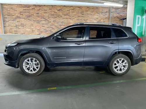 Jeep Cherokee 3.2 Longitude