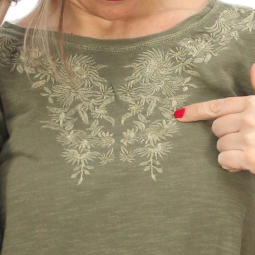 Imagen 2 de 6 de Blusa Flores Bordadas Talle Grande Algodon Importada