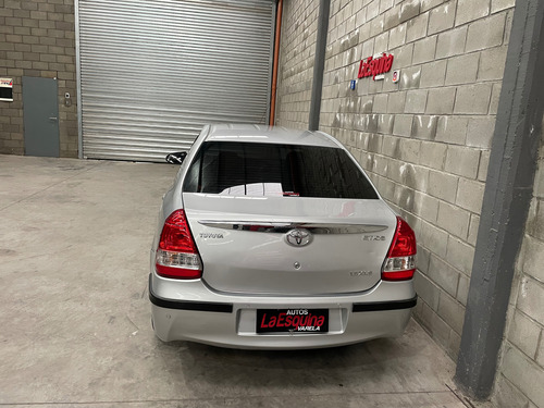 Toyota Etios 1.5 Sedan Xls