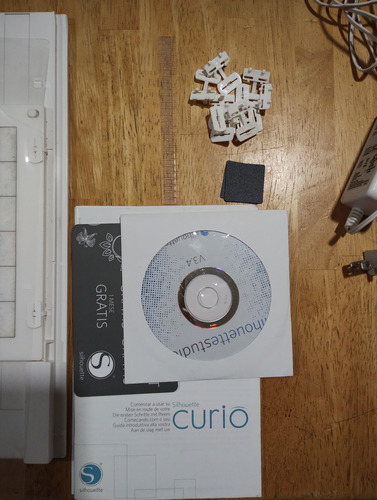Silhouette Curio Plotter De Corte Con Accesorios (Usado)