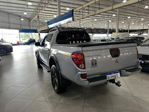 Mitsubishi L200 3.2 Triton Hpe Cab. Dupla 4x4 4p