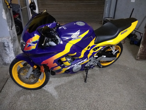 Vendo Honda Cbr 600 F3 1997. Titular. Muy Buen Estado.