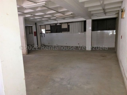 Imagen 11 de 15 de Galpón En Alquiler El Llanito 22-23874 Renta House Los Samanes