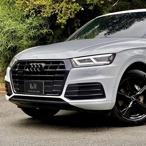 Audi Q5 TFSI QUATTRO BLACK