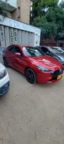 Mazda 2 Sedán Gt Automático