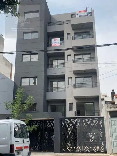 Imagen 2 de 30 de Departamento - Moron