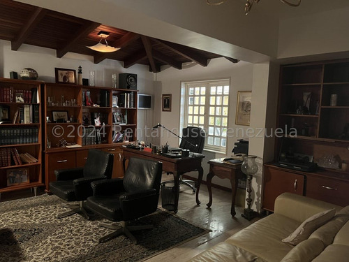 Se Vende Bello Apartamento En Las Esmeraldas Mls 24-22052