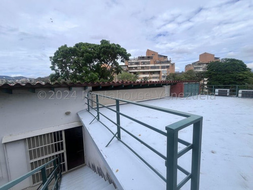 Impecable Y Bello Apartamento En Alquiler Ubicado En San Román 24-22455