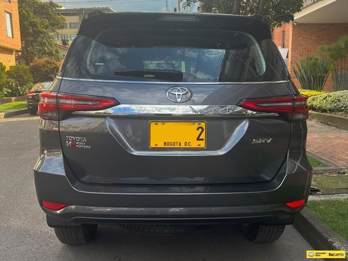 Imagen 5 de 25 de Toyota Fortuner Srv 4x4 2.7 Gasolina Entrega Inmediata Estre