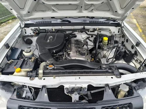 Nissan Frontier 2.4 Ax D22