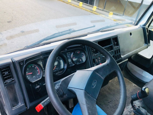 Imagen 6 de 16 de Ford Cargo 1721