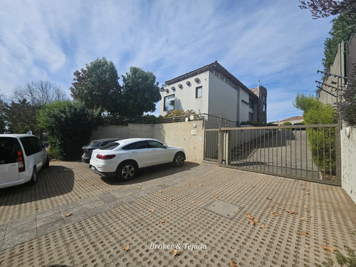Broker Pinares 5d-5b-10 Estac-piscina