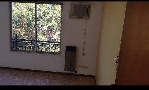 Departamento De 5 Ambientes Muy Iluminado Y Muy Buen Estado