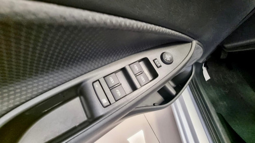 Imagen 5 de 25 de Chevrolet Onix Plus Lt Tech 1.2 0km