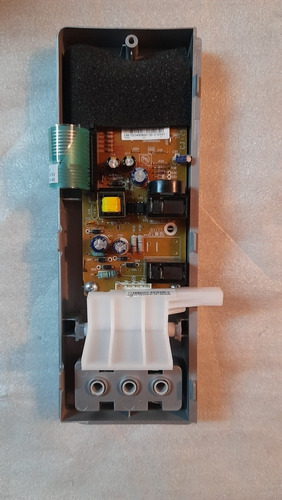 Imagen 2 de 4 de Panel, Membrana Y Tarjeta De Microondas LG.