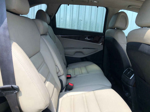 Imagen 10 de 15 de Kia Sorento 2016 3.3 V6 Ex Pack Piel 7 Pasajeros Awd At