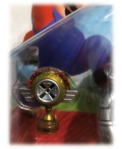 Figura Coleccion Mario Bros Color Metal Con Trofeo