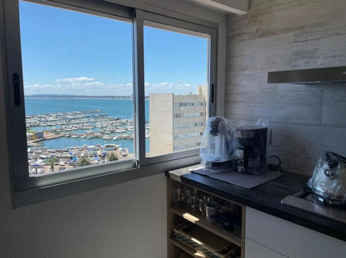 Imagen 6 de 19 de Apartamento Con Increíble Vista Al Mar De 3 Dormitorios Para Alquilar