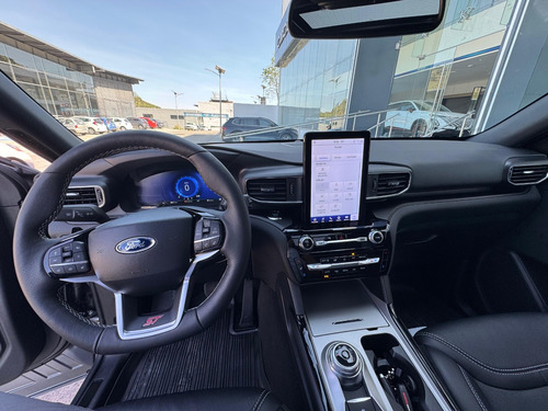 Ford Explorar St