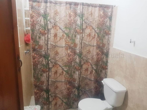 Imagen 9 de 14 de Ramiro E. Ruiz Vende Casa En Catia Mls #22-818