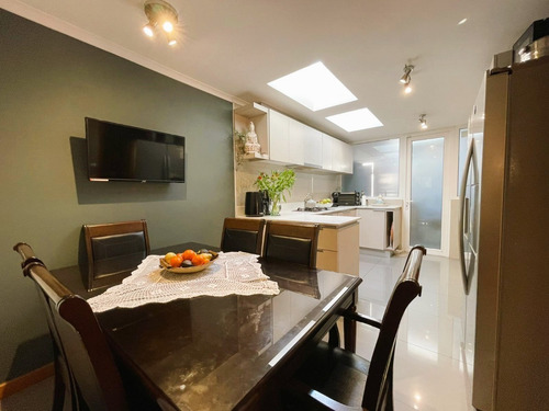 Imagen 9 de 30 de Casa 3 Pisos | Condominio Lomas De Montemar | Concón.