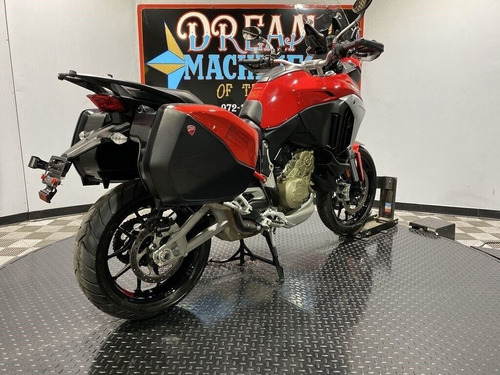 Imagen 1 de 4 de 2022 Ducati Multistrada V4s Ducati Red Alloy Wheels 