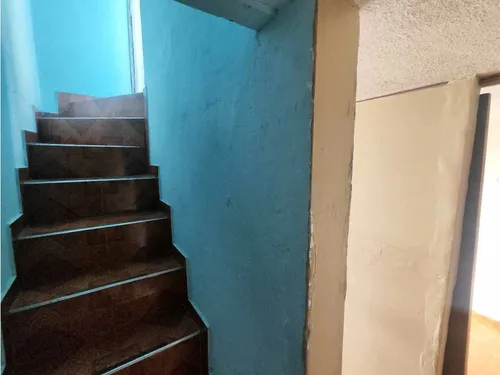 Quiroga: Casa De 3 Pisos + Terraza/ Opción Apartamento Independiente