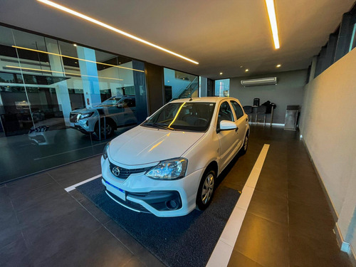 Toyota Etios 1.5 X 6mt My19