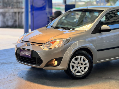Ford Fiesta 1.6 MPI CLASS HATCH 8V FLEX 4P MANUAL