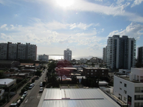 Imagen 2 de 17 de Apartamento En Punta Del Este En Venta - Punta Del Este Brava