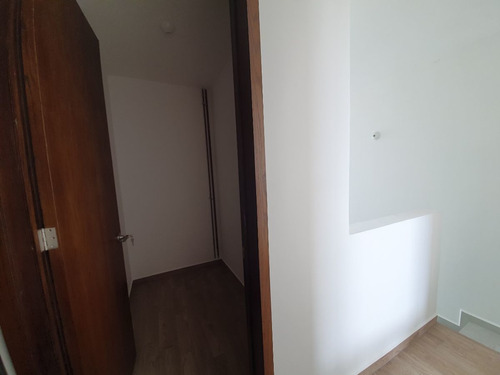 Imagen 22 de 26 de Fracc Lomas De La Rioja Casa En Venta Con Roof Garden Vista