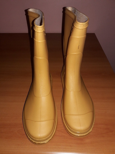 Bota Sea Caña Corta Beige Sin Punta
