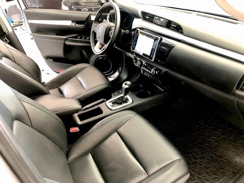 Imagem 10 de 15 de Toyota Hilux Srv 2.7 4x4 Automatico