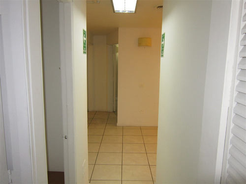 Amplia Oficina En Venta En El Corazón De Providencia