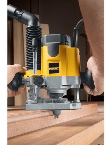 Fresadora De Base Ajustable 1100 Watts Dewalt Dw621
