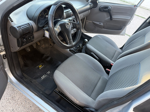Chevrolet Corsa 1.6 Classic Gls