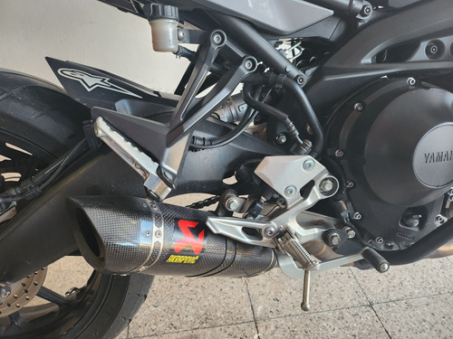 Mt 09 Tracer Tricilindrica Akrapovic Rec Inferior Tuamoto