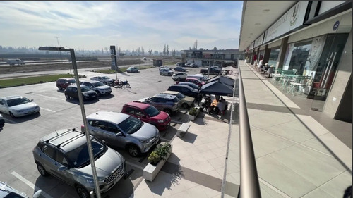 Local Comercial Con Excelente Exposición
