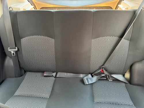 Nissan March 1.6 Sense Mt