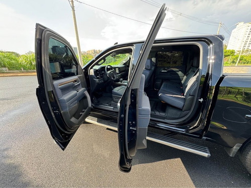 Chevrolet Silverado 5.3 High Country Cab. Dupla V8 4X4 Aut. 4P