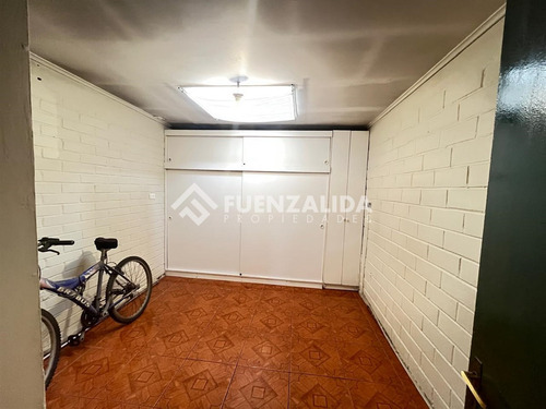 Casa Regularizada En Venta De 3 Dorm. En Quilicura