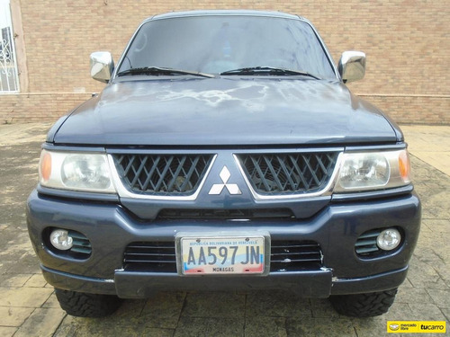 Mitsubishi Montero 4x4 - Automática
