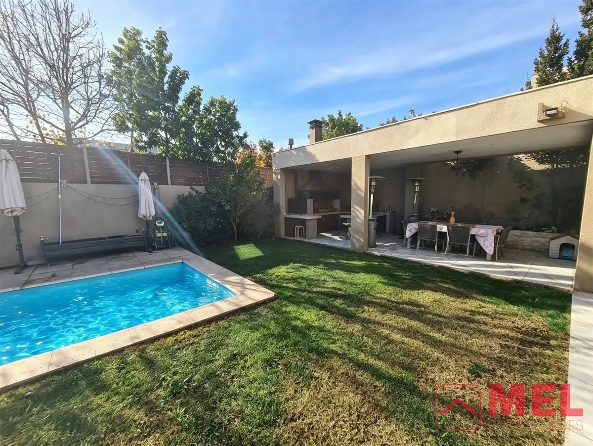 Imagen 2 de 29 de Casa En Arriendo De 3 Dorm. En Colina