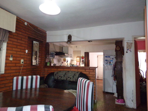 Venta Casa 4 Amb Con Cochera Todo En Planta Baja