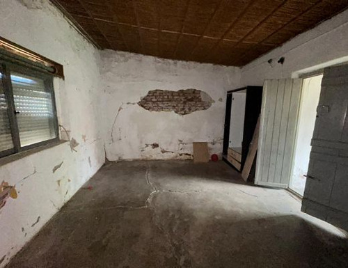 Casa En Venta De 2 Dormitorios C/ Cochera En San Ramón