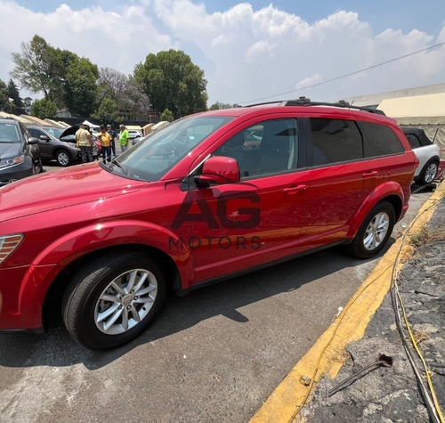 Dodge Journey 2.4 Sxt 7 Pasajeros At