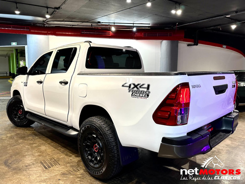 Toyota Hilux 2.8 Tdi Cabina Doble Mt